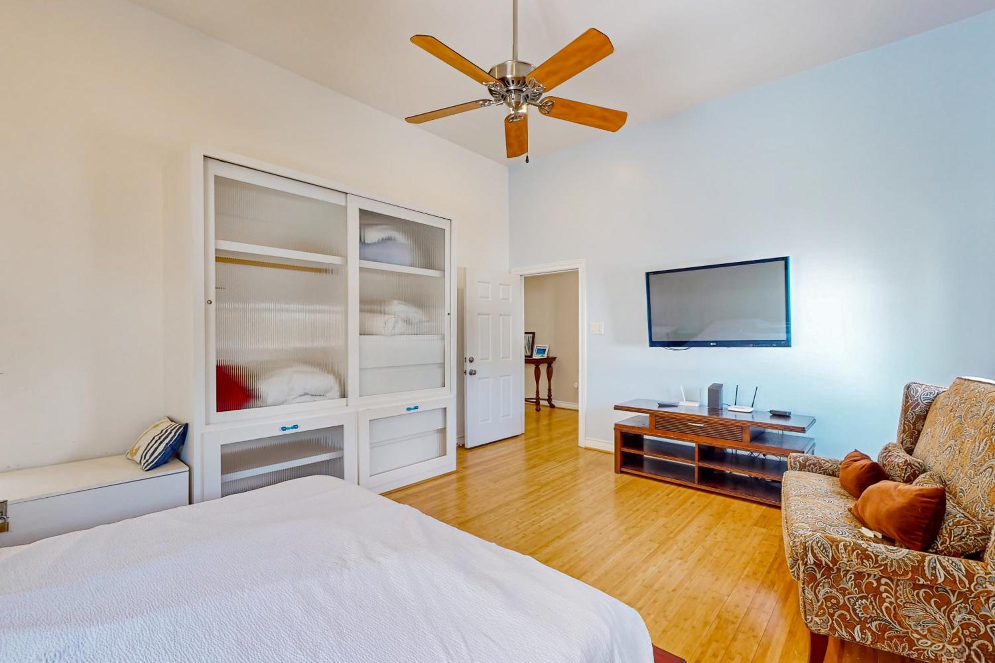 Under The Avenue Apartment Galveston Exterior photo