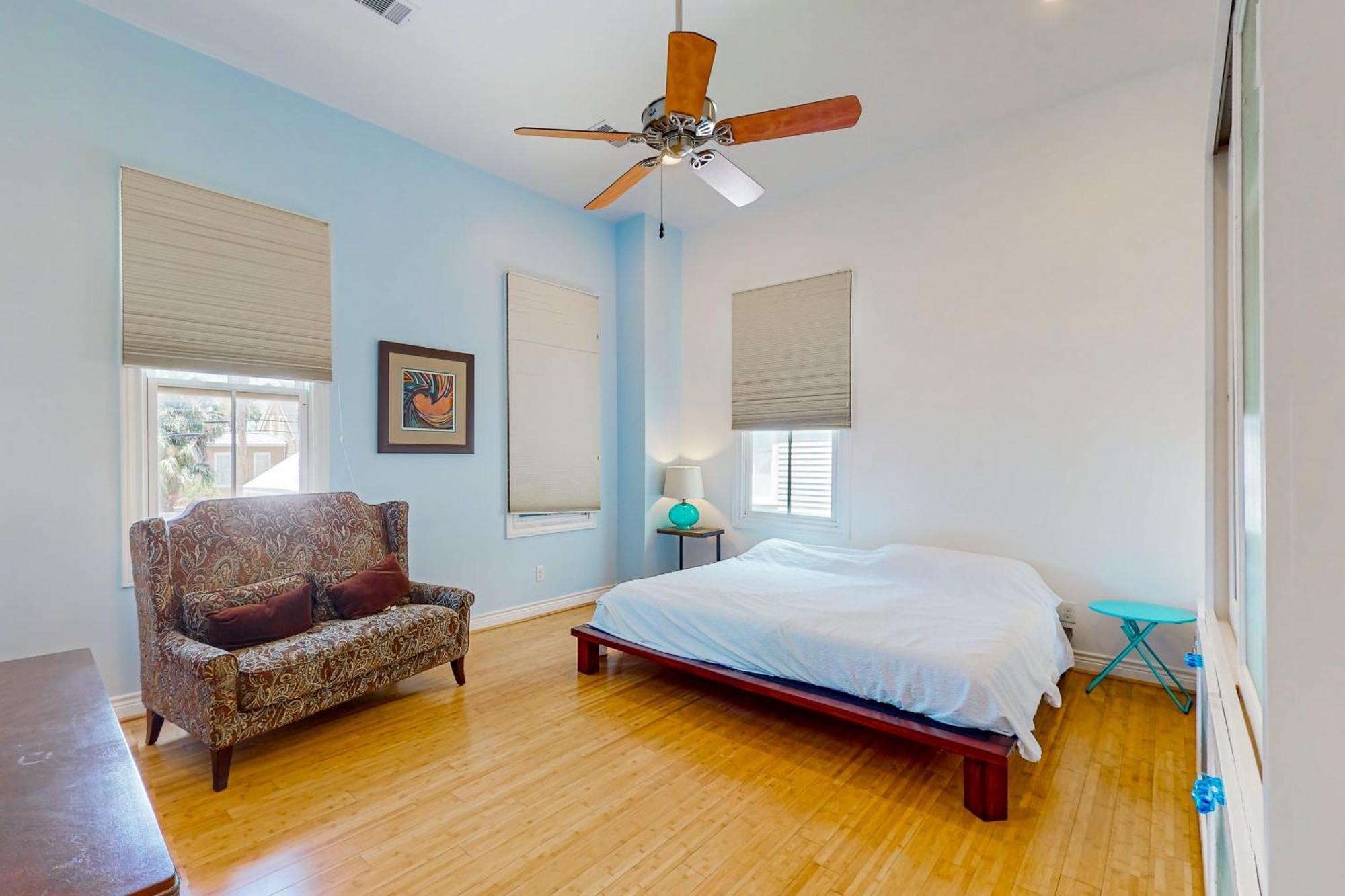 Under The Avenue Apartment Galveston Exterior photo